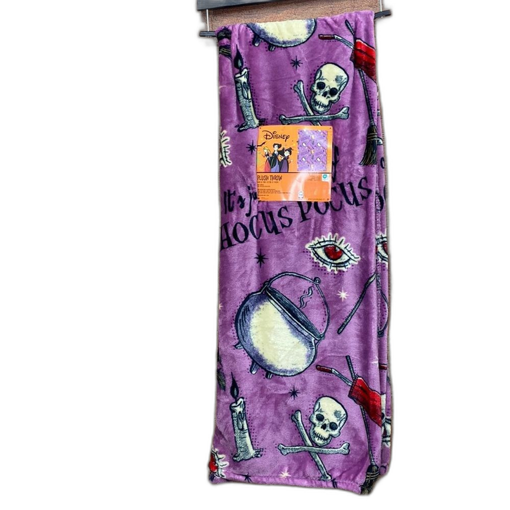 Disney Hocus Pocus Ultra Plush Throw Blanket NWT